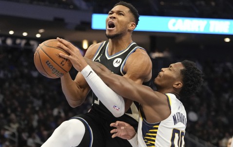 百家乐玩法-雄鹿核心强势得分领先对手多分的简单介绍