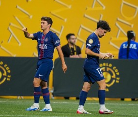 百家乐玩法-巴黎圣日耳曼轻取对手，小组领先无可争议(巴黎圣日耳曼v)