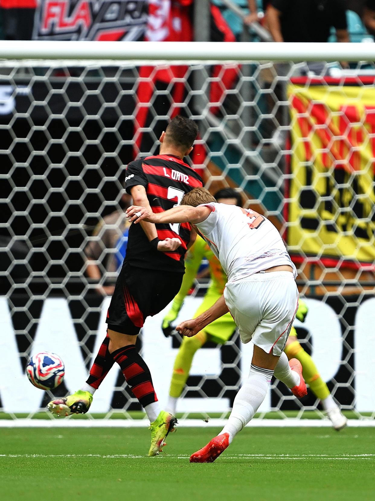 拜仁慕尼黑俱乐部奋力争夺欧洲足坛殊荣的简单介绍